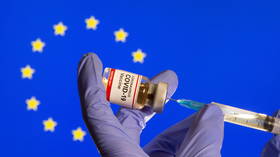 La UE podría aprobar DOS vacunas Covid-19 en las próximas semanas, dice el jefe de la Comisión