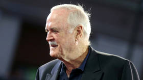 As a doctor, people ask me if it’s safe to take a new Covid vaccine. Given that criticism is risky, here’s my very careful answer