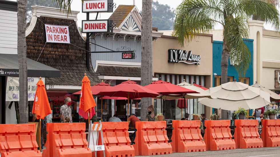 Outdoor dining for me, but not for thee: Beverly Hills ...