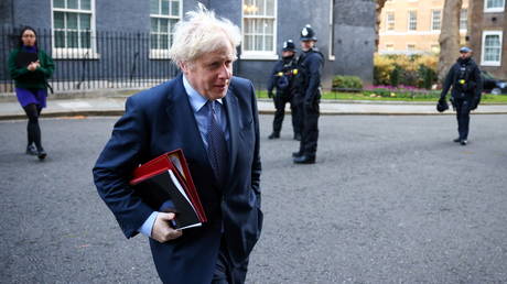Britain's PM Boris Johnson arrives to attend a Cabinet meeting at the Foreign and Commonwealth Office in London, Britain December 1, 2020. © Reuters / Henry Nicholls