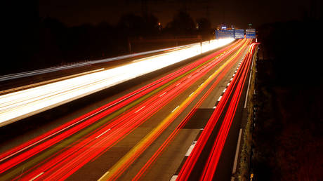 FILE PHOTO: Cars are pictured on long time exposure on highway A5 in Frankfurt, Germany © Reuters / Kai Pfaffenbach