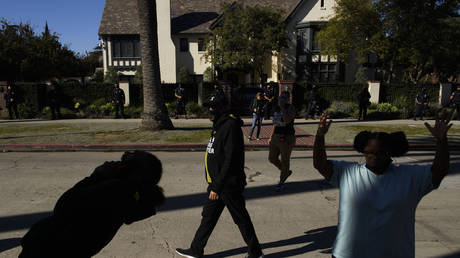 So much for &lsquo;defund the police&rsquo;? Cops beat BLM protesters outside LA Mayor Garcetti&rsquo;s home (VIDEO)