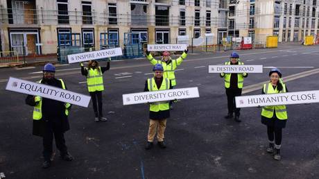 Council workers show off Birmingham's new street names © Birmingham City Council