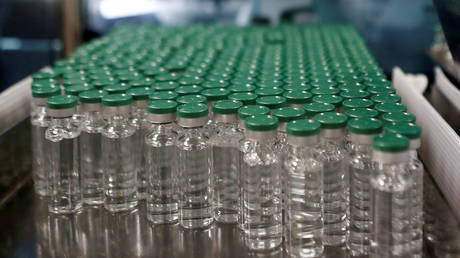 Vials of AstraZeneca's Covid-19 vaccine are seen before they are packaged inside a lab at Serum Institute of India, in Pune, India, (FILE PHOTO) ©  REUTERS/Francis Mascarenhas/File Photo