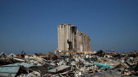 A view shows the damaged site of the massive blast in Beirut's port area, in Beirut, Lebanon (FILE PHOTO) © REUTERS/Gonzalo Fuentes/Pool