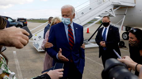 &lsquo;Leaks are dangerous & irresponsible&rsquo;? CNN journalist misses sarcasm & agrees all Biden news must be vetted by OFFICIAL sources