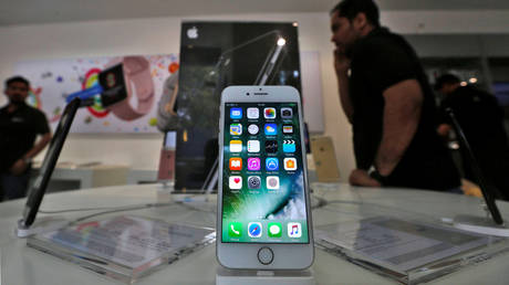 iPhone manufacturer promised &lsquo;protection&rsquo; by govt after angry workers TRASHED factory in India over salary dispute (VIDEOS)