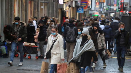 &lsquo;Like Vesuvius erupting&rsquo;: German govt hopes to avoid &lsquo;complete economic standstill&rsquo; but hospitals risk being overwhelmed