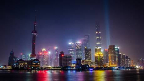 Global investors keep pouring cash into China amid coronavirus pandemic