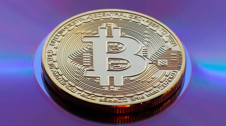 Bitcoin worth more than JPMorgan as crypto sets new historic peak above $22,000