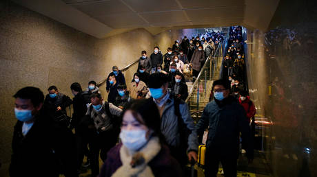 Mask warning: don&rsquo;t get lax because you&rsquo;re vaccinated against Covid-19, say China&rsquo;s health authorities