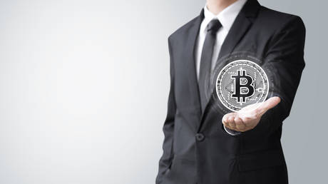 Bitcoin resumes rally as investors new to the crypto game pile in &ndash; data analysis