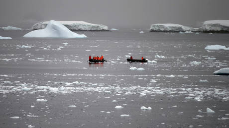 FILE PHOTO: Chilean Navy officers transport scientists to Chile's Station Bernardo O'Higgins in Antarctica.