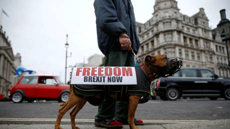 (FILE PHOTO) © REUTERS/Henry Nicholls