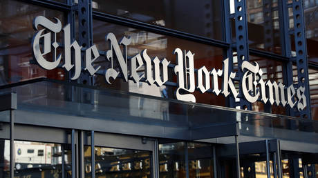 &lsquo;Detached from reality&rsquo;: NYT reporter roasted for complaining that Trump is trying to &lsquo;STICK IT TO&rsquo; press by holding 7:30am call