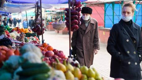 FILE PHOTO: A market in Moscow, Russia © Sputnik / Grigory Sisoev