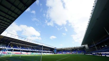 Everton vs Manchester City is off © Jon Super / Reuters