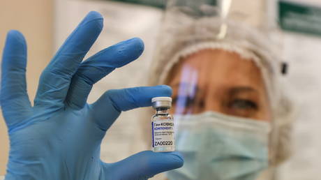 Sputnik V (Gam-COVID-Vac) vaccine © Reuters /BelTA/ Andrei Pokumeiko