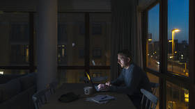 Smart home suddenly became ‘stupid’: Google Home users left in dark as outage creates smart light blackout