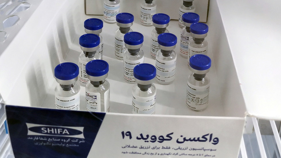 Völlig unzuverlässig“: Iran verbietet Import von Coronavirus-Impfstoffen aus den USA und Großbritannien