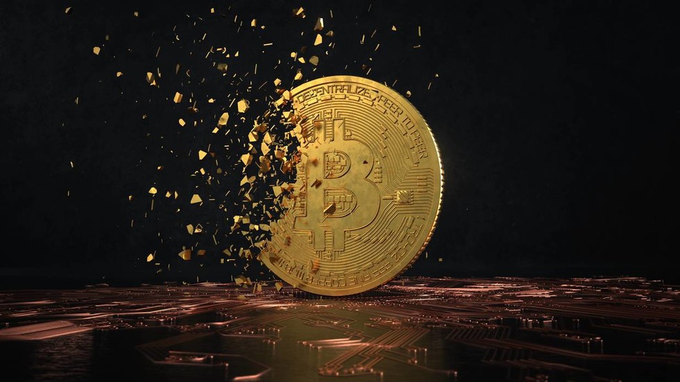 bitcoin-sell-off-wipes-out-100-billion-from-crypto-market-in-just-two-days