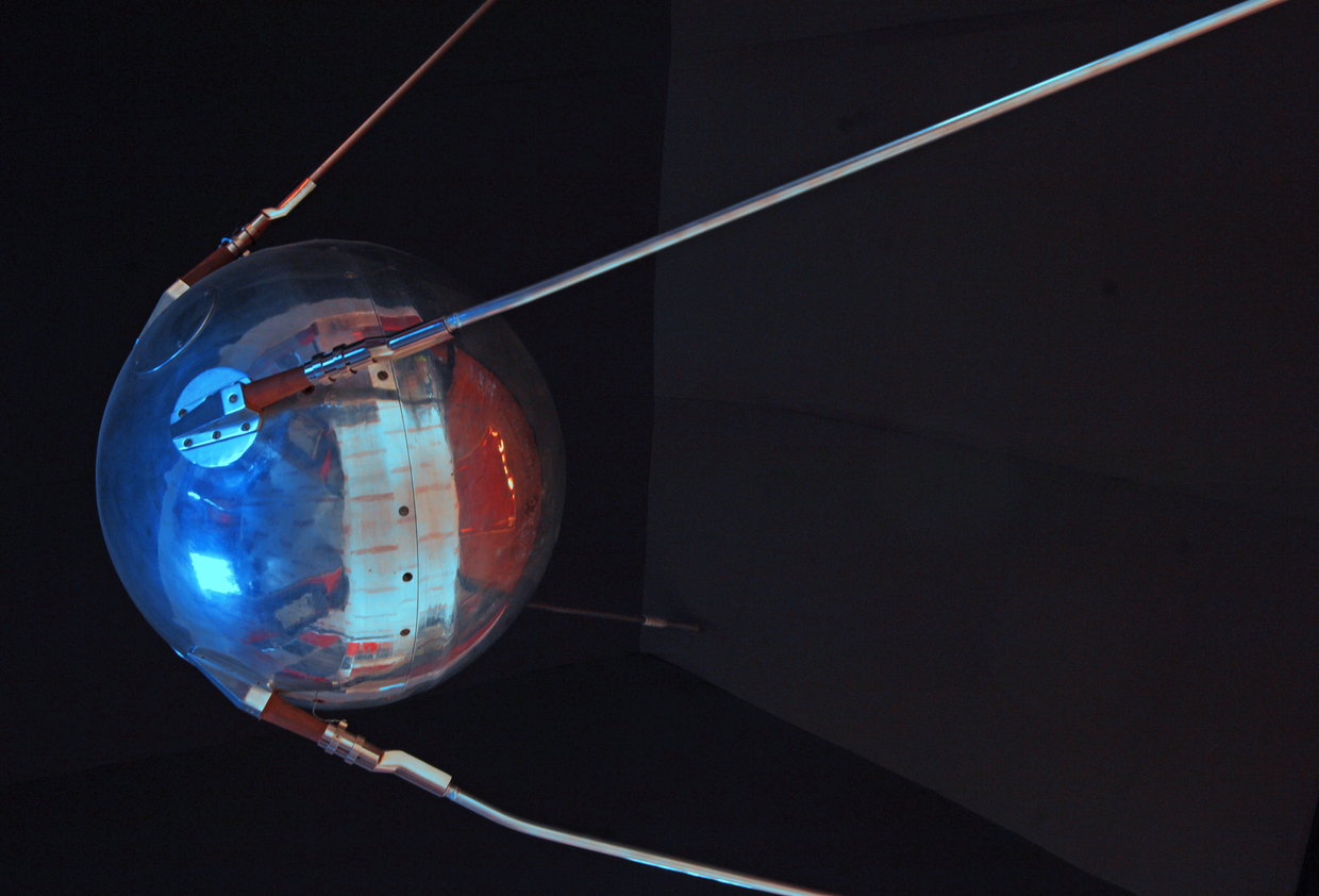 Первый космический Спутник 4 октября 1957 года