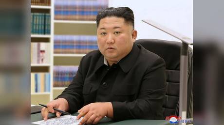 North Korean leader Kim Jong Un pens a a letter on New Year.