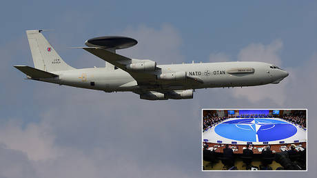 NATO Boeing E3-A AWACS © Wikipedia / Clemens Vasters; inset © AFP / MANDEL NGAN