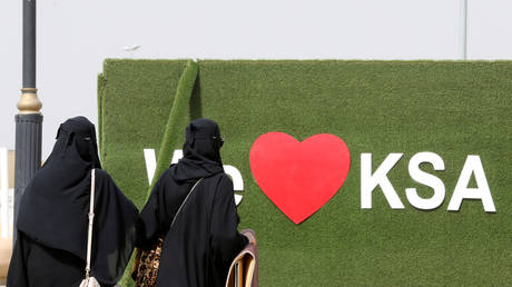 Saudi Arabia lifts sweeping ban on international travel, imposed over mutant Covid-19 variant
