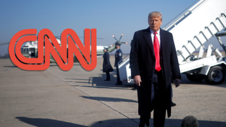 Donald Trump departing Andrews Air Force Base, seen alongside CNN's logo © Reuters / Kevin Lamarque