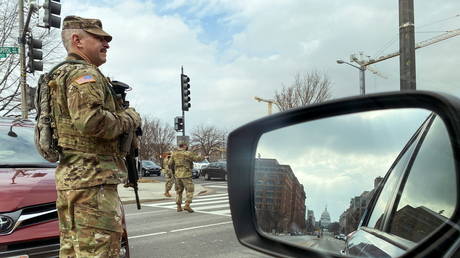 U.S. National Guard soldiers staff a checkpoint a few blocks from the Capitol in Washington, U.S. January 15, 2021.