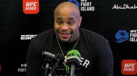 Khabib talk: Daniel Cormier reveals Khabib asked his opinion about returning to action