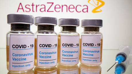 AstraZeneca Covid-19 vaccine illustration, October 31, 2020 ©  REUTERS / Dado Ruvic