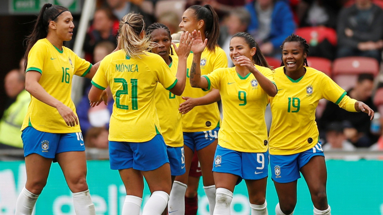 Ladies football brazilian Top 10