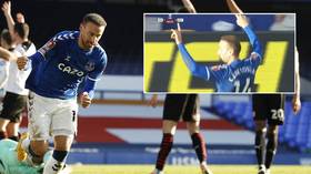 Turkish forward Tosun denies using far-right ‘Grey Wolves’ gesture after furious fans call out Everton goal celebration (VIDEO)