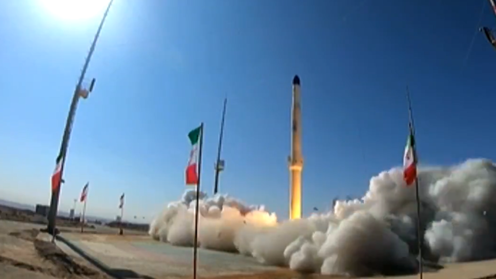 Iran testet neue Satelliten-tragende Zuljanah-Rakete mit “stärkstem” Feststoffmotor