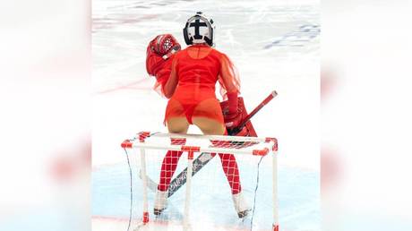 &lsquo;Feminists won&rsquo;t like it&rsquo;: Cheeky photo of Russian hockey club Spartak&rsquo;s &lsquo;new goalie&rsquo; courts controversy