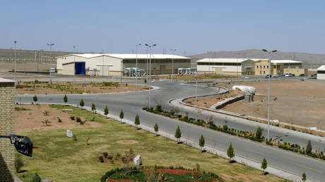 A view of the Natanz uranium enrichment facility 250 km (155 miles) south of the Iranian capital Tehran, (FILE PHOTO) © REUTERS/Raheb Homavandi/File Photo