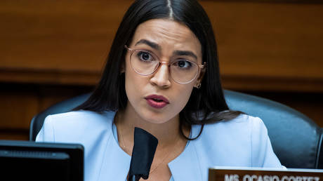 &lsquo;MOSTLY false&rsquo;? Snopes fact-checks &lsquo;cyberbullies&rsquo; claiming that AOC &lsquo;exaggerated danger&rsquo; she faced during Capitol Hill riot