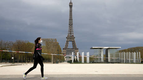 North Paris school closed after outbreak of Covid-19 South African variant detected