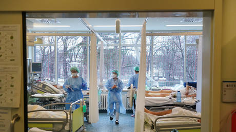 Covid patients in Germany. (FILE PHOTO) © Getty Images / Sean Gallup