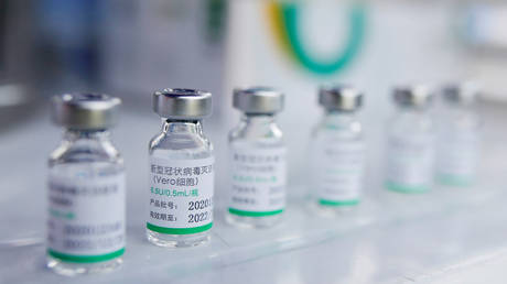 Vials of the Sinopharm's coronavirus disease (COVID-19) vaccine are pictured (FILE PHOTO) © REUTERS/Sebastian Castaneda