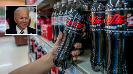 ©️ Getty Images / Zhang Peng/LightRocket via Getty Images; (inset) Joe Biden © Reuters / Tom Brenner