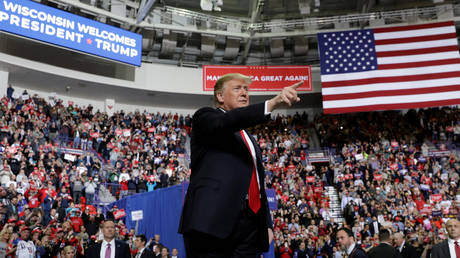 FILE PHOTO: U.S. President Donald Trump reacts at a Make America Great Again rally at the Resch Center Complex in Green Bay, Wisconsin, U.S. April 27, 2019. © REUTERS/Yuri Gripas