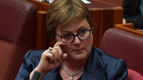 Senator Linda Reynolds wipes a tear during Question Time in the Senate on February 18, 2021 in Canberra, Australia © Getty Images/Sam Mooy