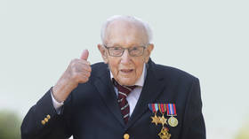 Scottish police arrest & charge man over ‘offensive’ tweet about late Captain Sir Tom Moore