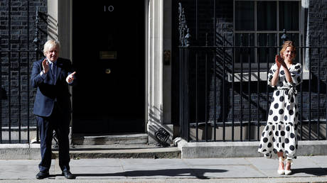 Britain's Prime Minister Boris Johnson and Annemarie Plas © Reuters / Peter Nicholls