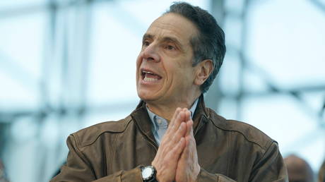 Andrew Cuomo speaks at a Covid-19 vaccination site in New York City, March 8, 2021 © Reuters / Seth Wenig