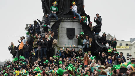 Covid party pooper: Irish ministers urge people to ditch the booze while toasting St Patrick&rsquo;s Day amid pandemic