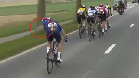 Irish cyclist Sam Bennett was seen throwing up during a recent race. © Twitter @cyclingtips